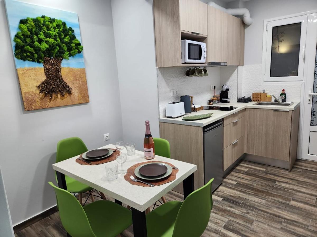 Cozy Apartment Metaxourgeio Greendom Афіни Екстер'єр фото